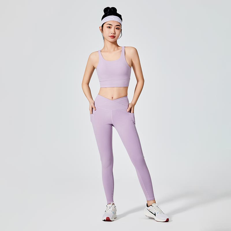 Sports Bras: Quare sunt magis quam vulgares bras?